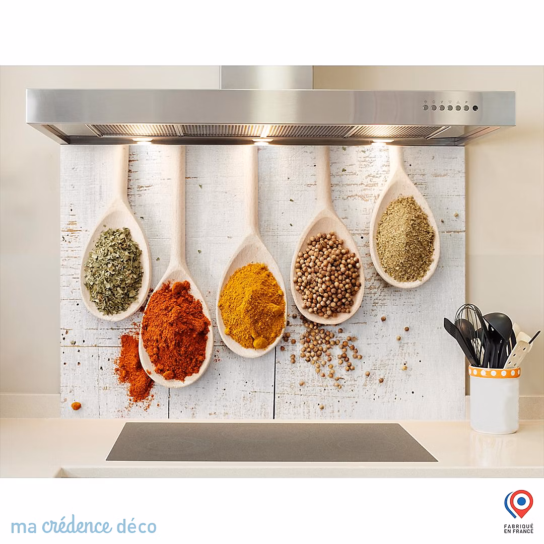 Crédence cuisine fond de hotte Epices sur bois 2 – Verre trempé, L 70 cm x H 60 cm, MaCrédenceDéco