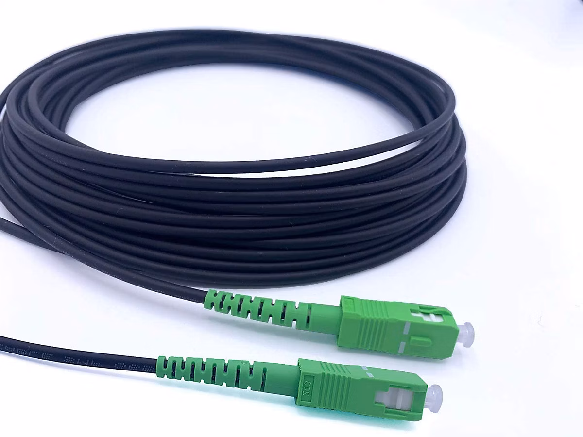 Elfcam – Fibre Optique 150m (Noir, Blindé Acier), SC/APC, OS2 Monomode, Étanche, Int./Ext.