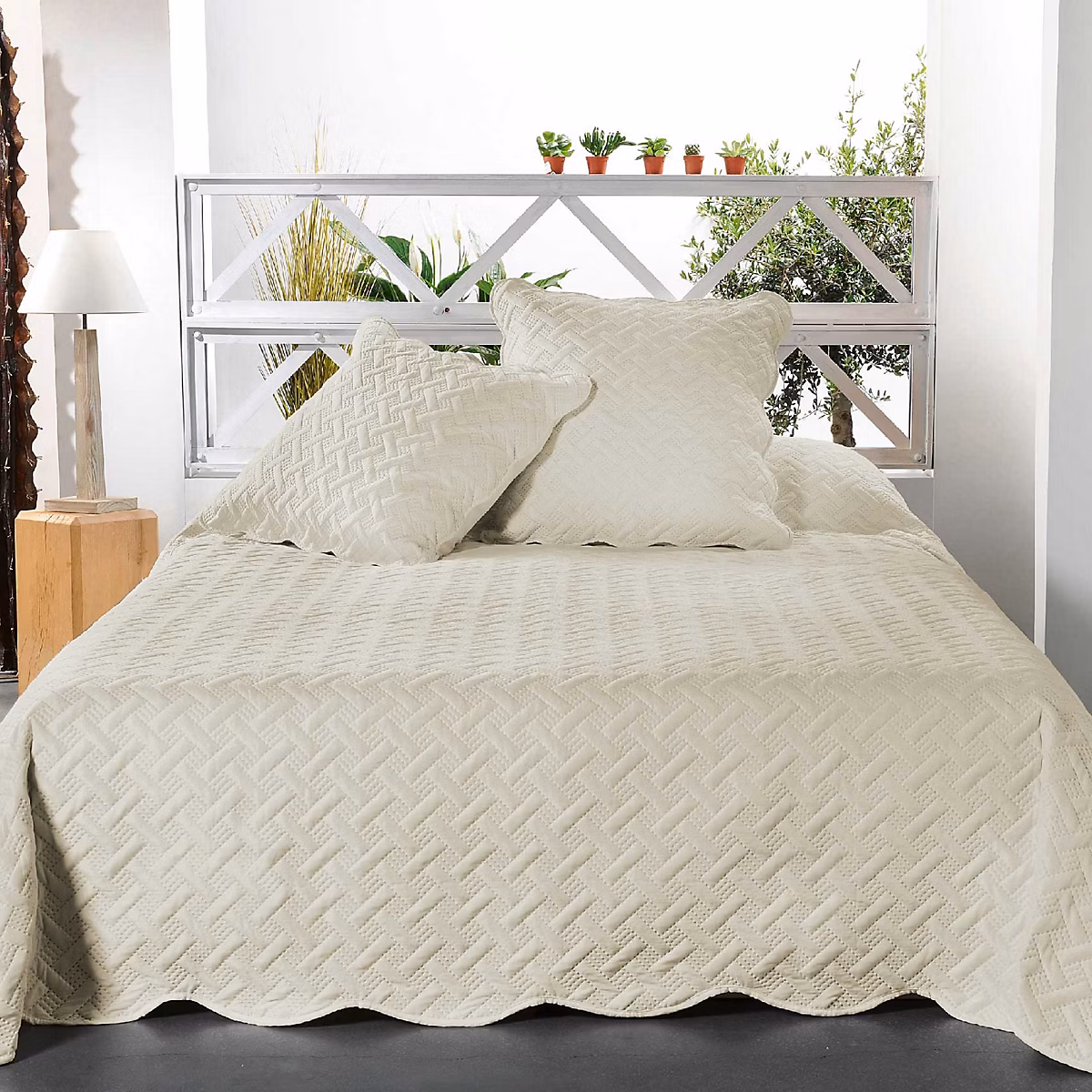 Couverture molletonné surpiquage graphique (150 × 150 cm – Beige)
