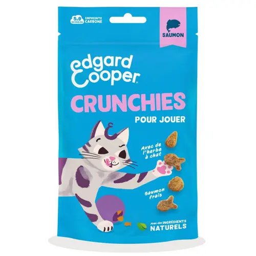 Une touche pratique à l’extérieur：Friandises pour chat au saumon sans céréales Edgard & Cooper Crunchies - 50 g