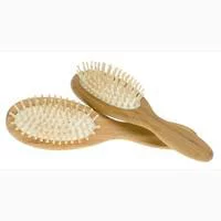 Jardin à équiper：Brosse à cheveux coloris beige en bambou