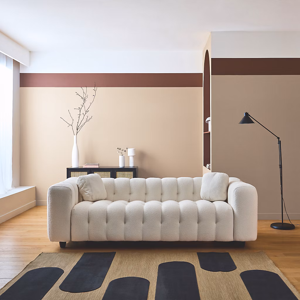 Canapé 3 places en bouclette texturée capitonné blanc crème – Structure bois d'eucalyptus et contreplaqué