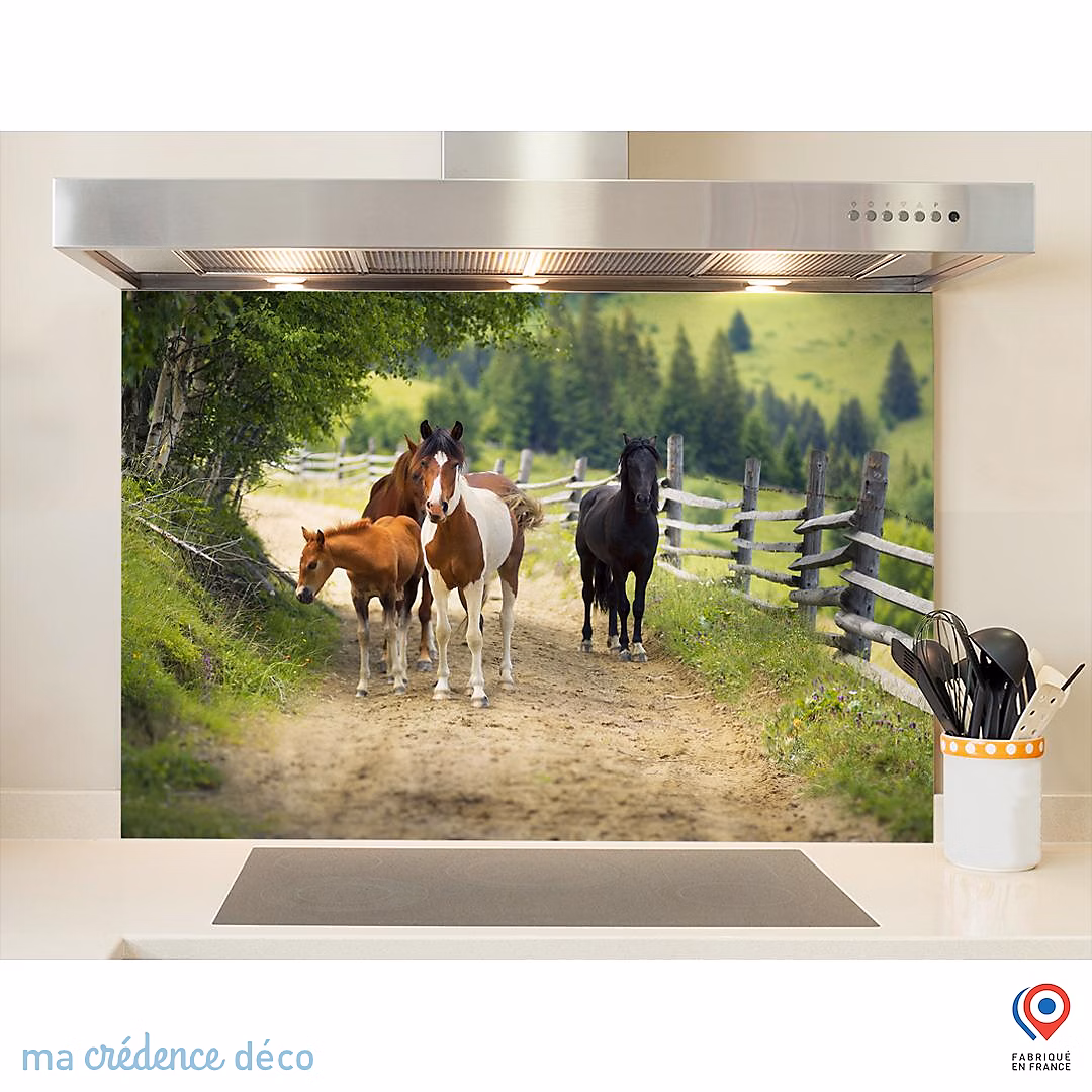 Crédence cuisine fond de hotte Chevaux et campagne | Verre trempé – L 90 cm x H 60 cm – MaCrédenceDéco