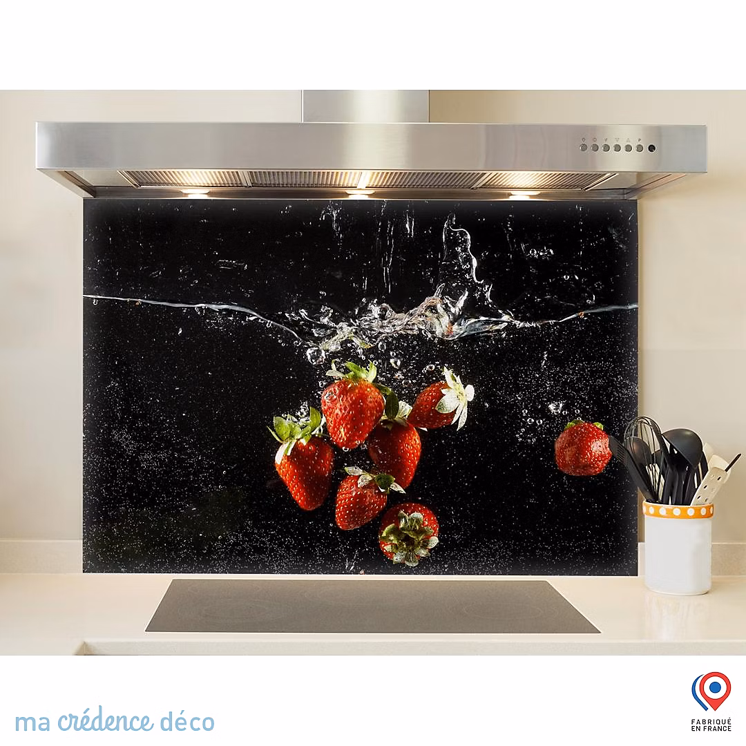 Crédence cuisine fond de hotte Bain de fraises | Verre trempé – L 60 cm x H 45 cm – MaCrédenceDéco