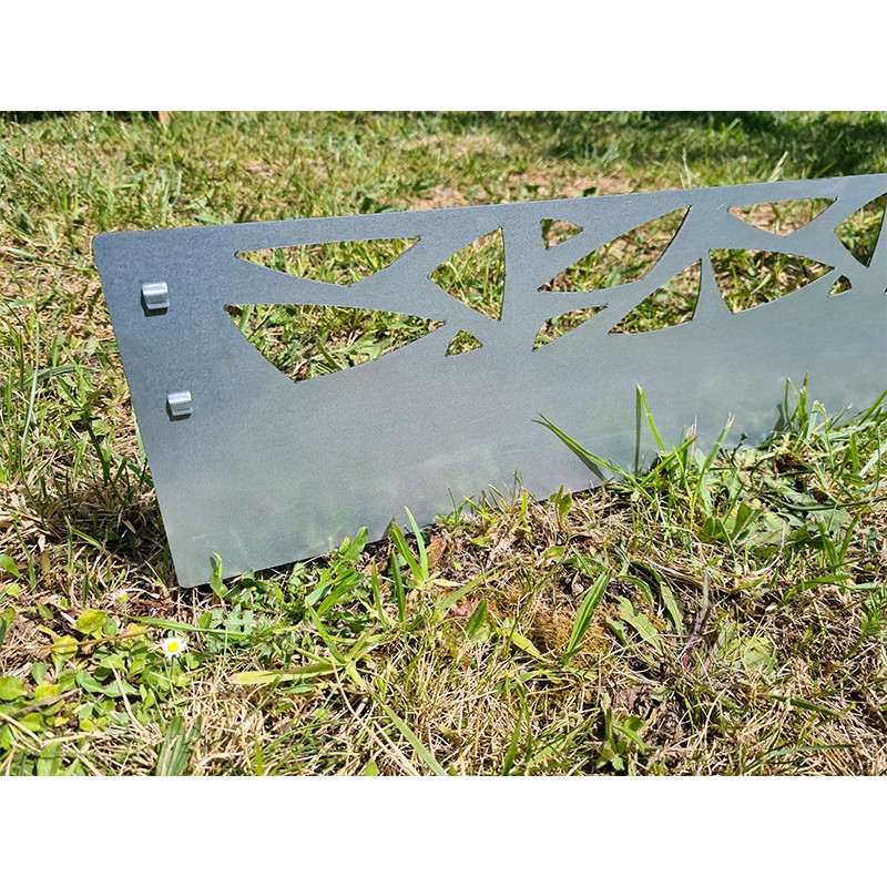 Bordure flexible en acier galvanisé avec décor BTSI