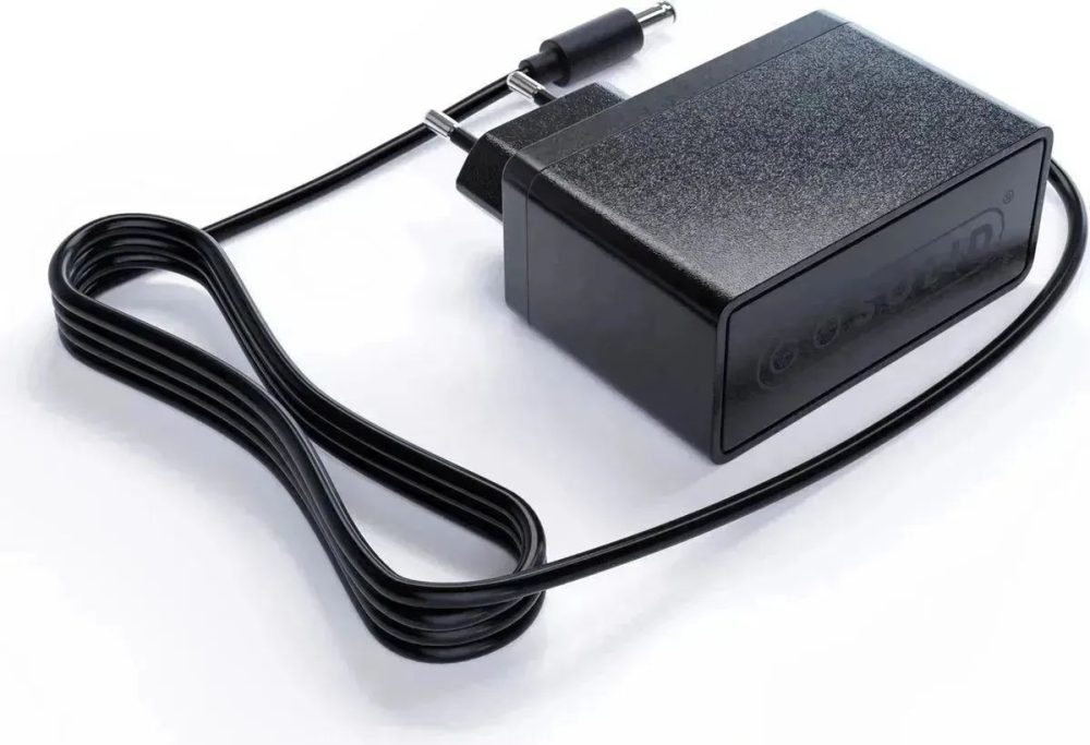GO SOLID! Chargeur compatible avec Medion E35 aspirateur robot - MD11157